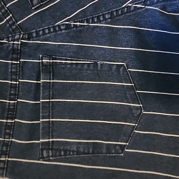 Unionbay Dark Wash Shorts EUC - Picture 8 of 8